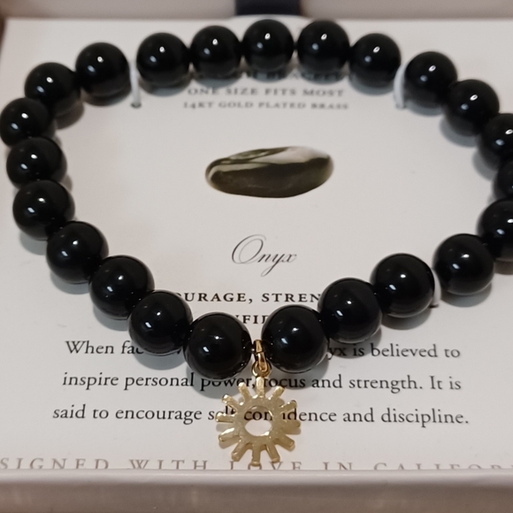 LUNA NORTE 14K GOLD PLATED 🌞 SUN CHARM W/ BLACK ONYX BEADS STRETCH BRACELET - Picture 6 of 8